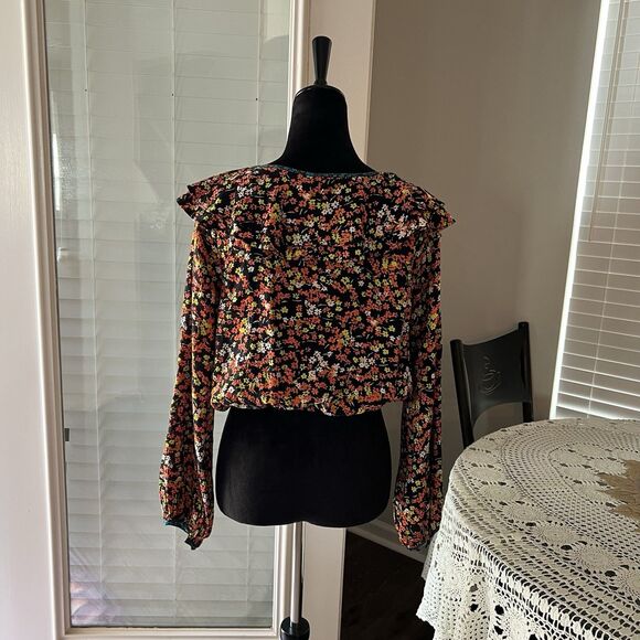 Urban Outfitters Women’s Top Small Faux Wrap - Picture 2 of 5